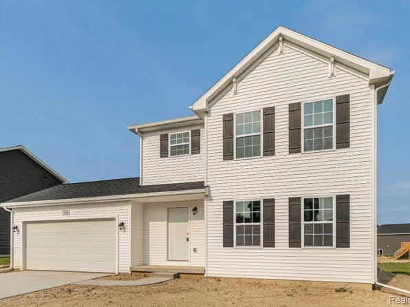 3088 Ivy Wood Cir, Howell, MI 48855