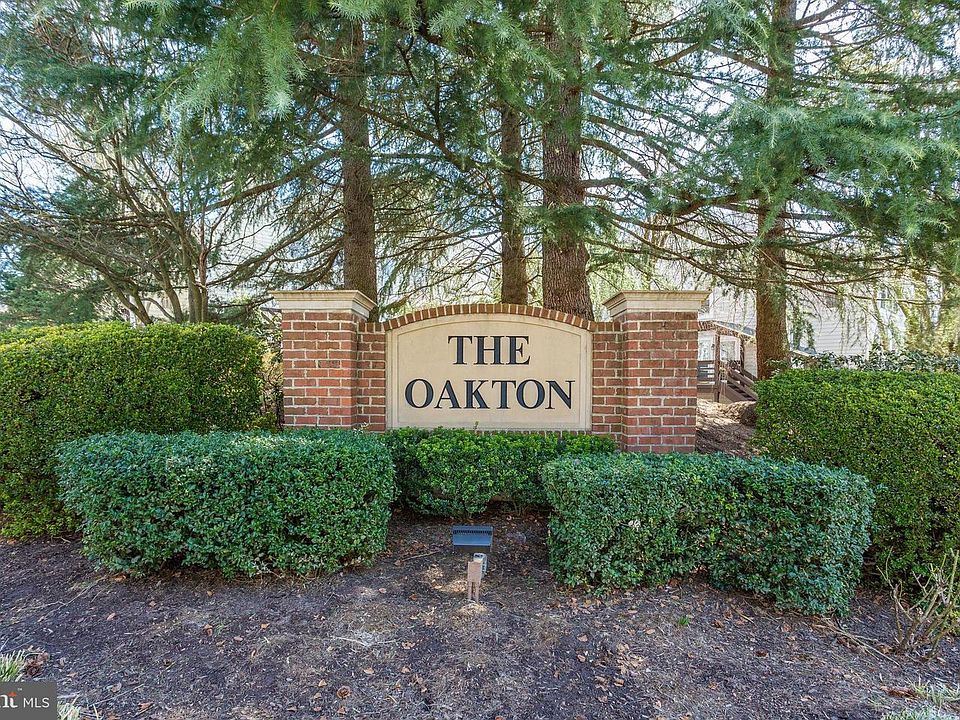 2nd image of 10154 Oakton Terrace Rd #10154