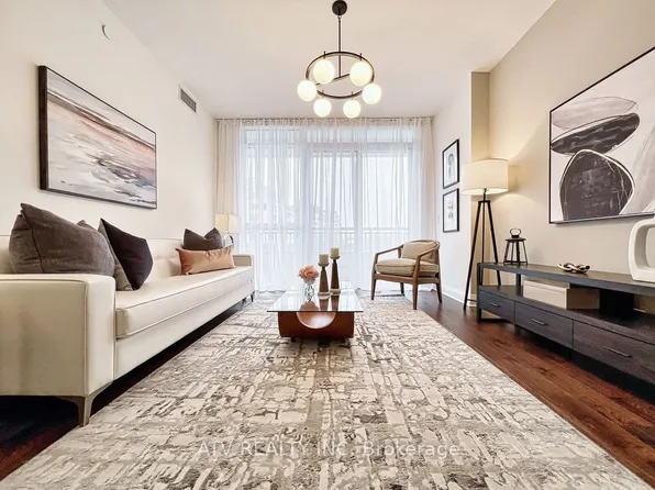 151 Avenue Rd #506, Toronto, ON M5R 0B8