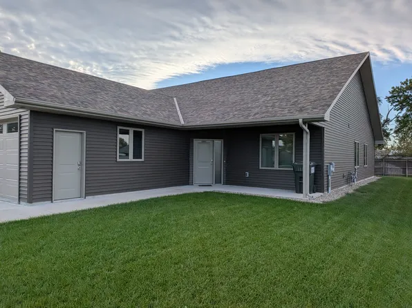 1541 1st St, Columbus, NE 68601