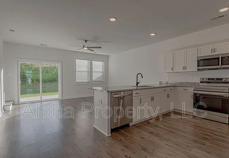 1451 Darrowby Way — Photo 5