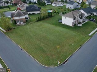 9 Locust Ct, Boiling Springs, PA 17007