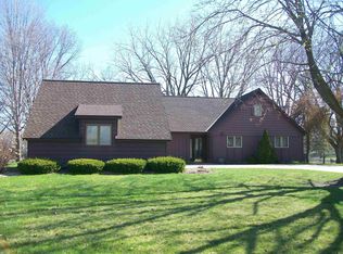 112 Cedar Cir, Charles City, IA 50616