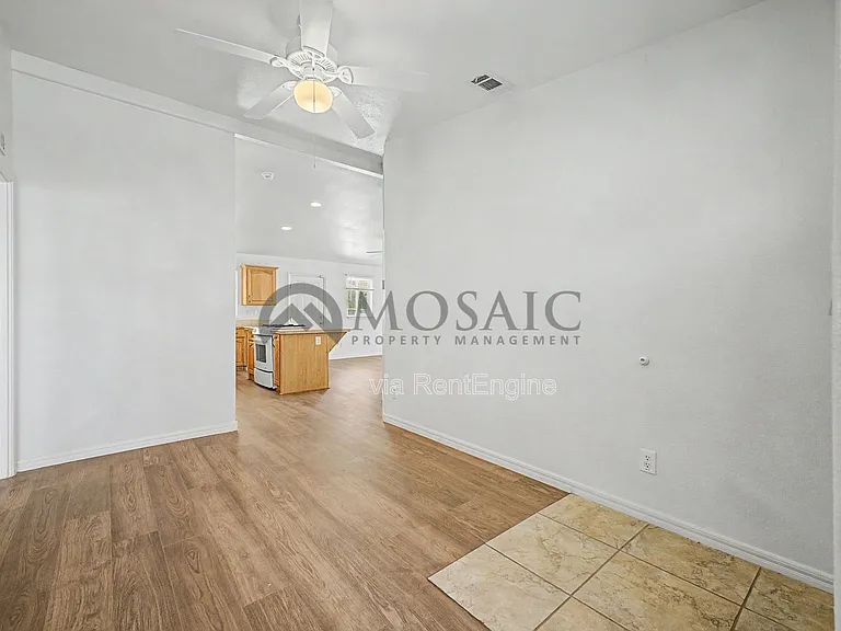 1625 S 74th St — Photo 9