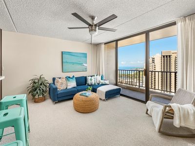 411 Hobron Ln APT 3606, Honolulu, HI, 96815
