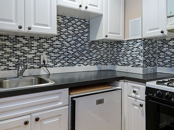 4th image of 145 E 29th St APT 3B