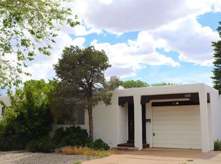 1022 Camino Redondo, Santa Fe, NM 87505