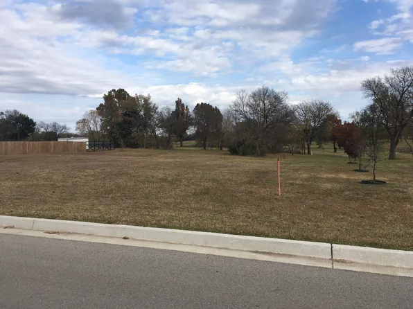 1924 Eagle Ln, Perry, OK 73077