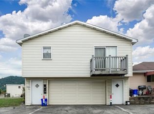 1004 1st Aly, Conway, PA 15027