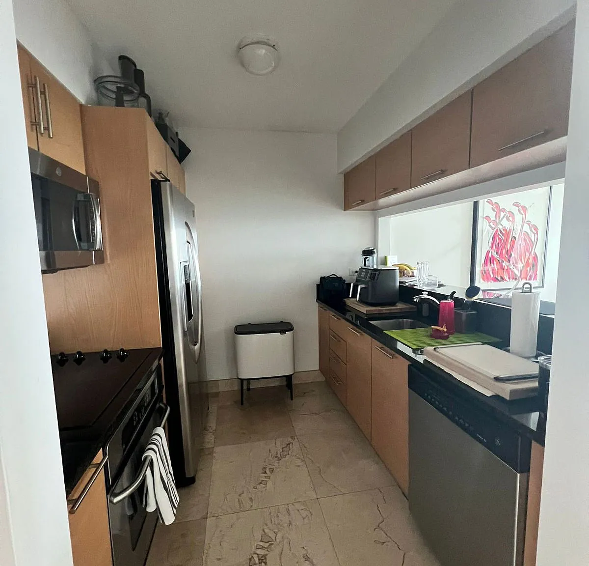 1 bed, 1.0 bath, 775 sqft, $3,000 — Photo 2