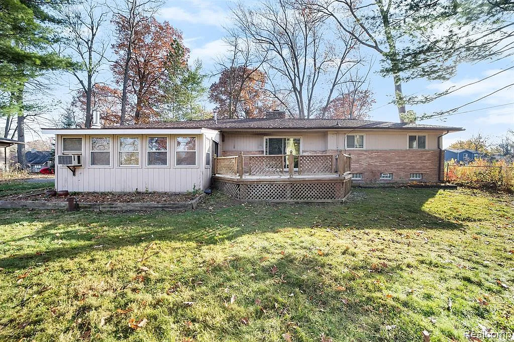 3 bed, 1.5 bath, 2000 sqft, $2,200 — Photo 4