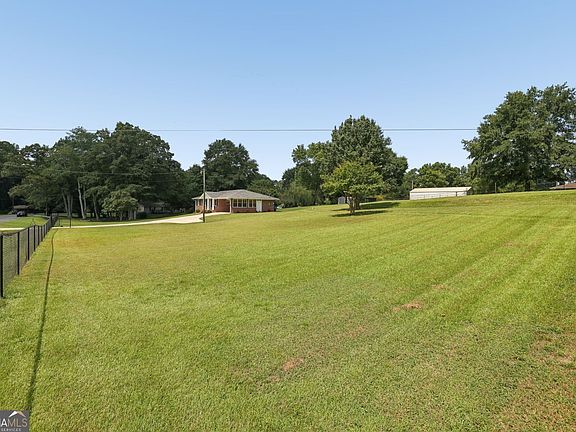 3rd image of 2843 Crabapple Cir