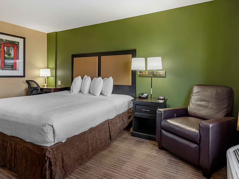 Studio Suite - 1 King Bed