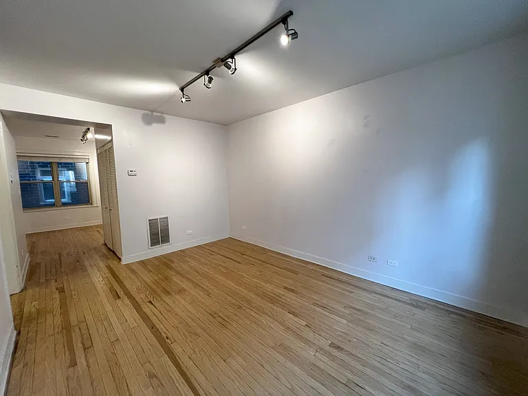 4843 N Ashland Ave #21-B — Photo 5