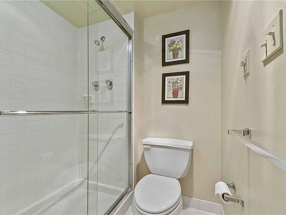 5th image of 12500 Edgewater Dr APT 202