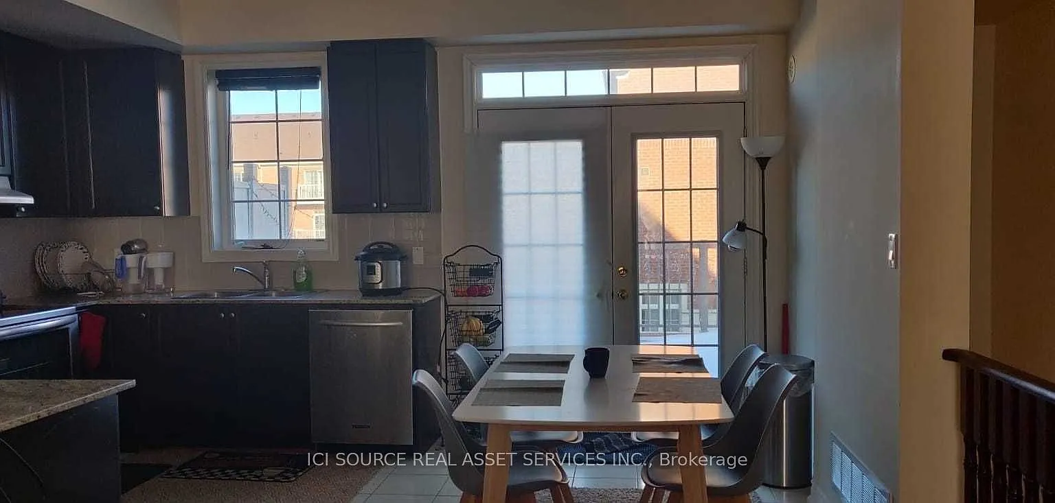 3 bed, $3,200 — Photo 4