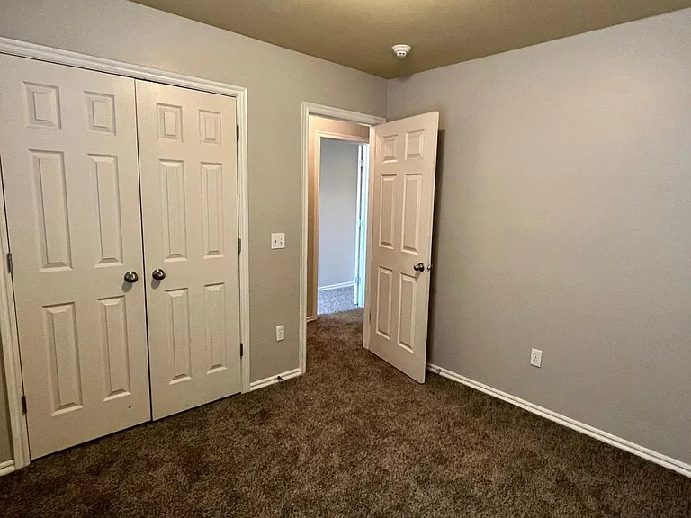 1703 Everglade Ct — Photo 14