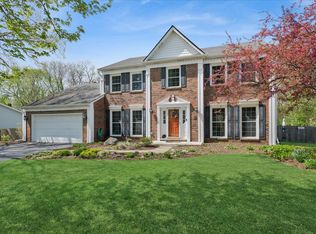 2209 Mecan Dr, Naperville, IL 60564
