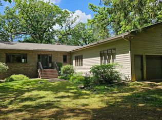 611 Old Mill Rd, Hudson, WI 54016