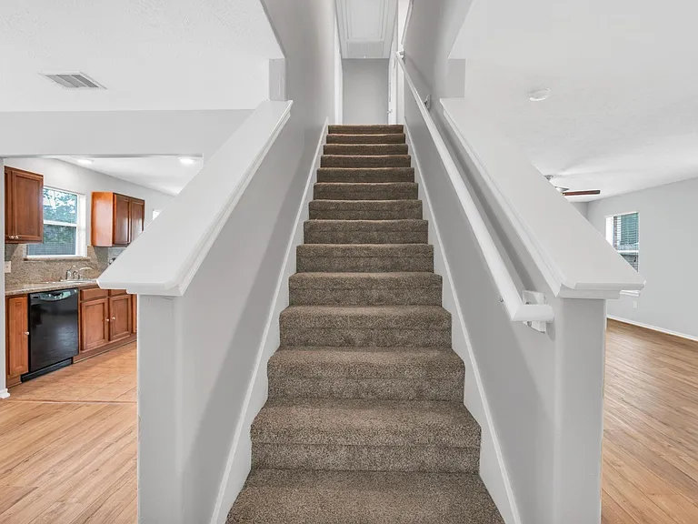 7215 Cool Springs Ct — Photo 9