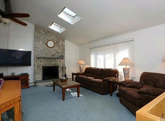 3rd image of 63 Beechwood Dr