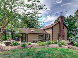 10398 Rochester Rd, East Rochester, OH 44625