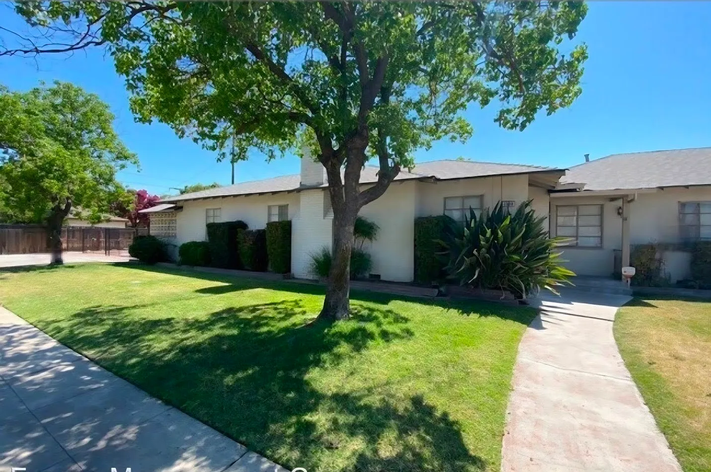 2 bed, 1.5 bath, 1250 sqft, $1,600 — Photo 1
