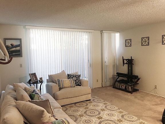 4th image of 1033 11th St APT C