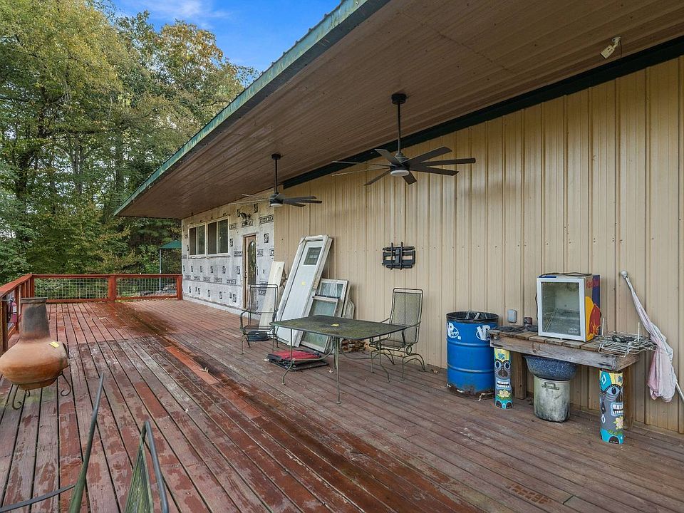 37th image of 296 Riverpark Dr