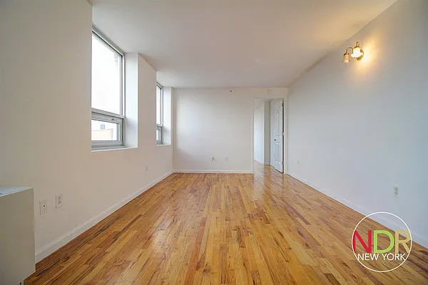 Rented by Next Door Realty NYC | media 28