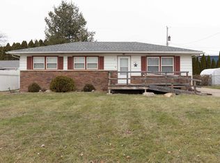 905 79th Ave W, Rock Island, IL