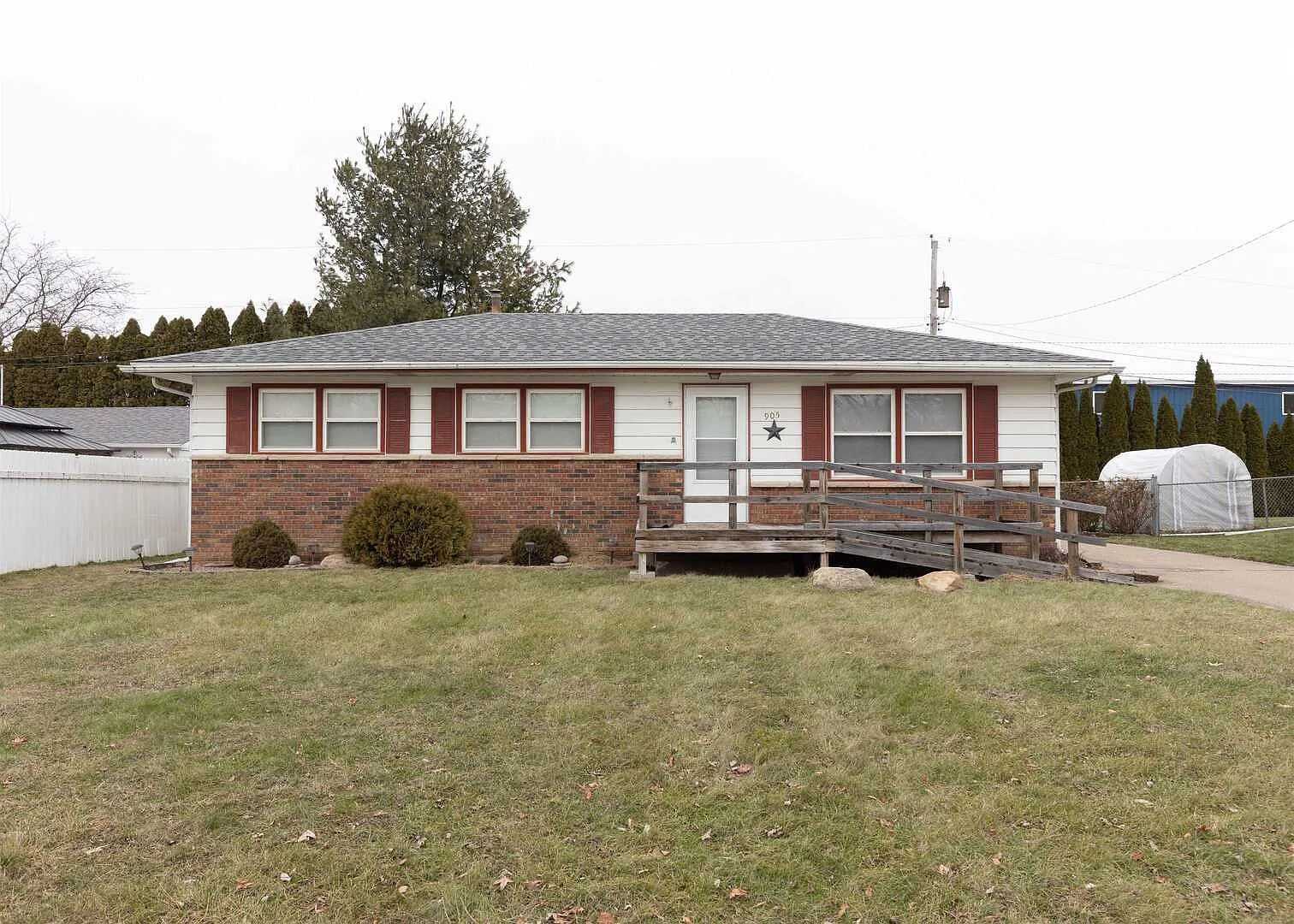 905 79th Ave W photo 1