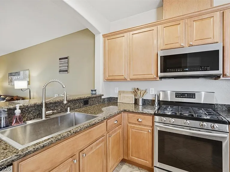 8709 Echo Grande Dr — Photo 7