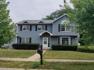 246 Roman Cir, Bolingbrook, IL 60440