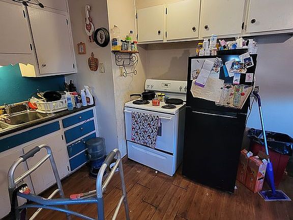 5th image of 612 S Aspen Ave