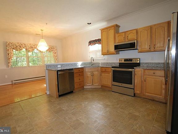 5th image of 185 Sunbrook Ln #200