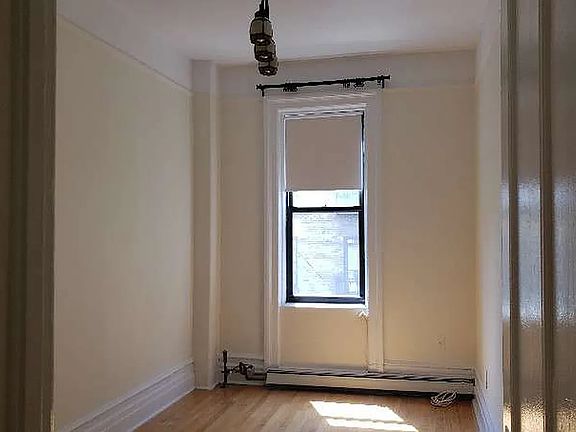 5th image of 342 W 89th St #4B