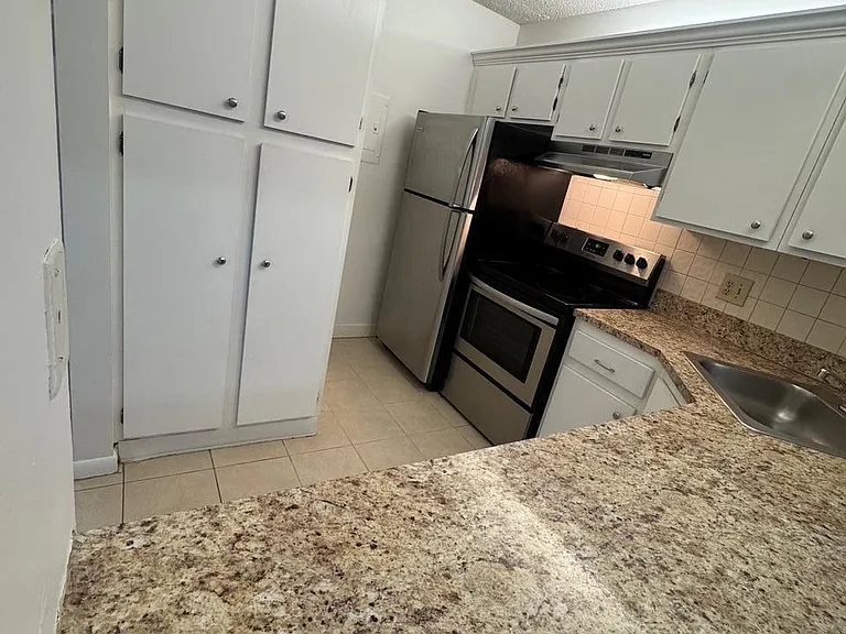 703 Sunny Pine Way #C1 — Photo 3