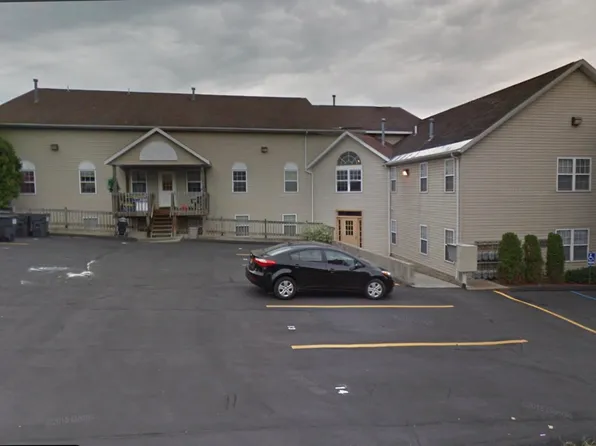 3 River St APT 3, Mechanicville, NY 12118