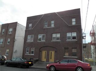 54 Fairview St APT 2R, Yonkers, NY 10703