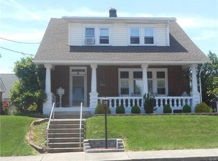 16 S 4th St, Coplay, PA 18037