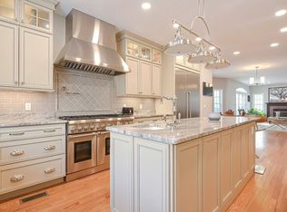 33 Upson Rd, Wellesley, MA 02482