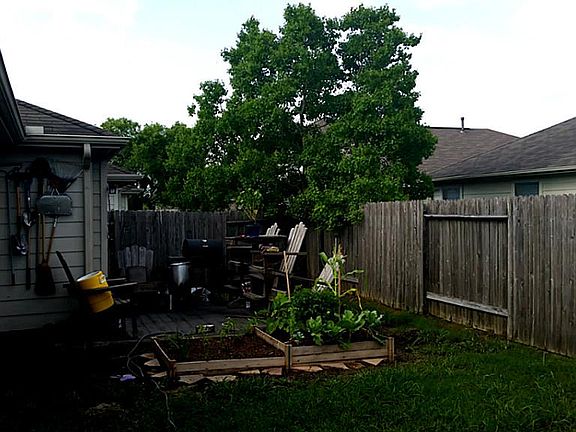 3rd image of 3611 Elmwood Dale Dr
