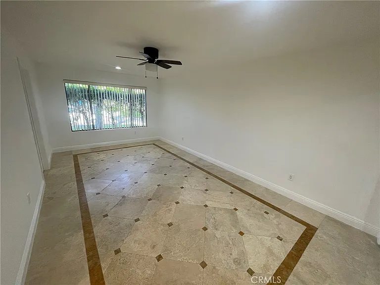 22038 Vanowen St #103 — Photo 11