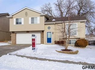 11706 Mary St, Omaha, NE 68164