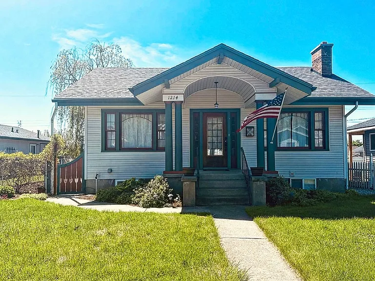 1212-1214 E Illinois Ave — Photo 7