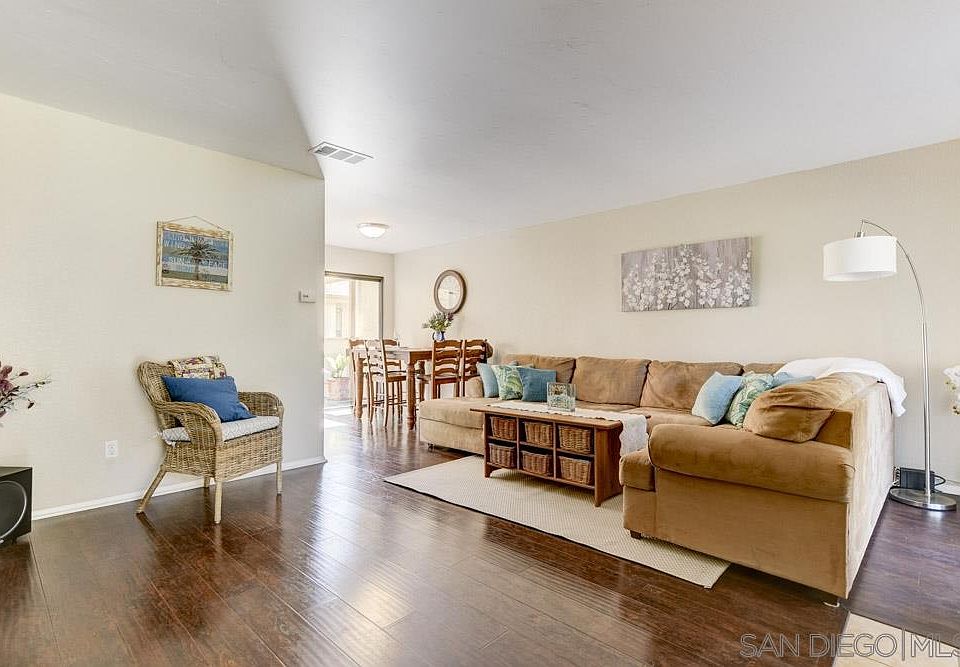 1st image of 4505 Chateau Dr