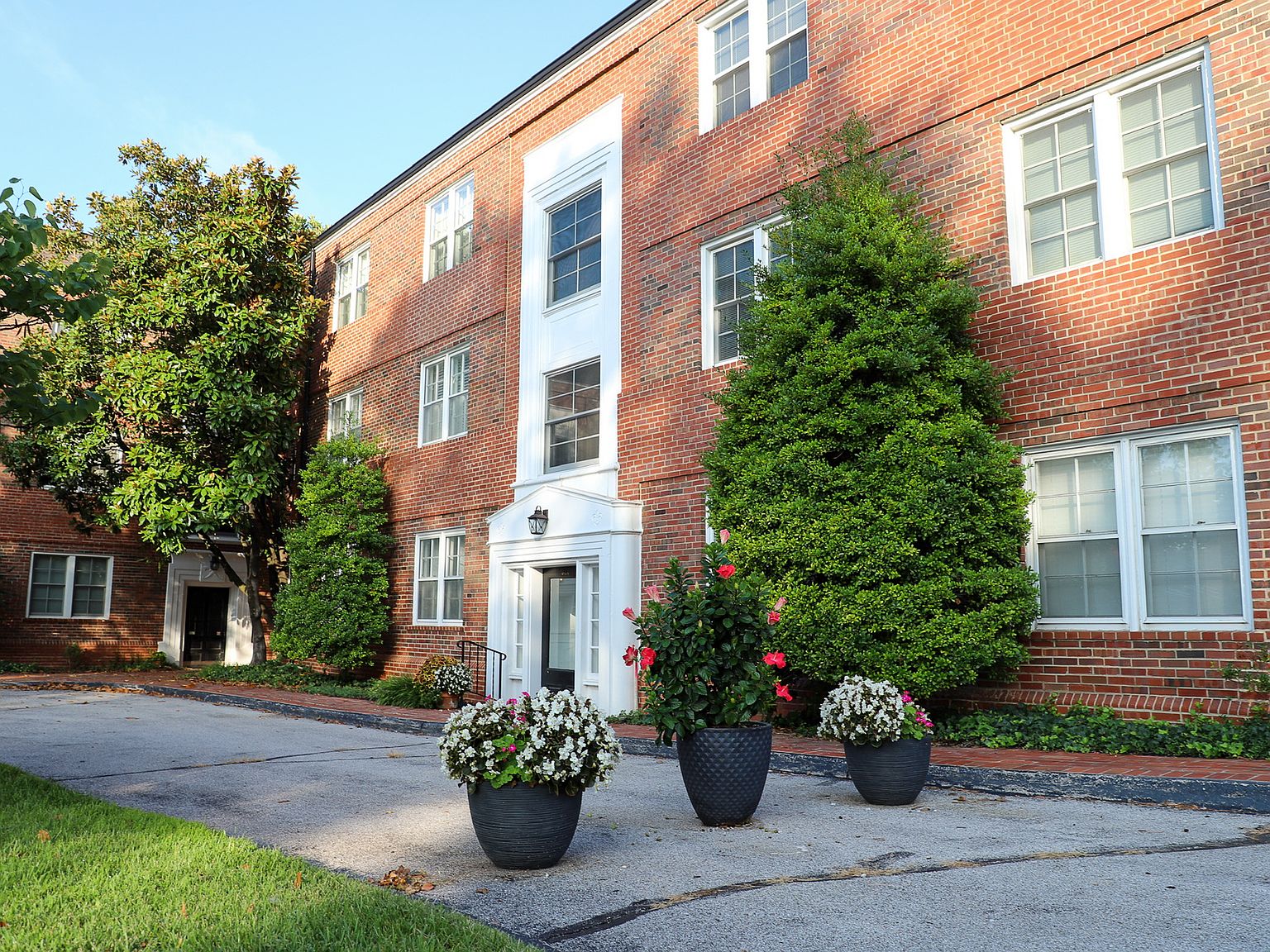 921 S Hanley Rd APT A, Saint Louis, MO 63105 Zillow