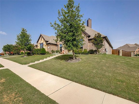 3rd image of 3111 San Saba Ct