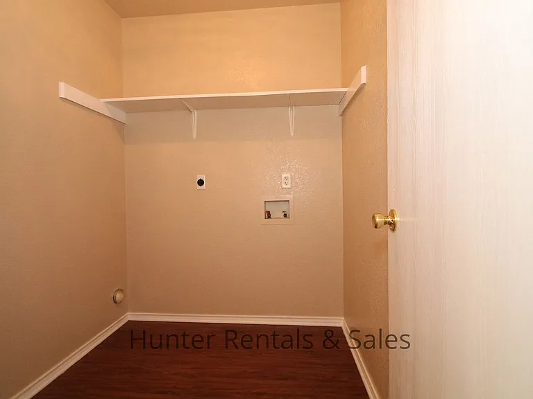 4206B Deek Dr — Photo 9